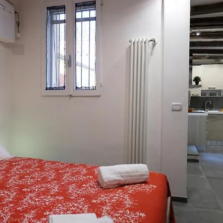 San Vitale Portici Flat * 볼로냐