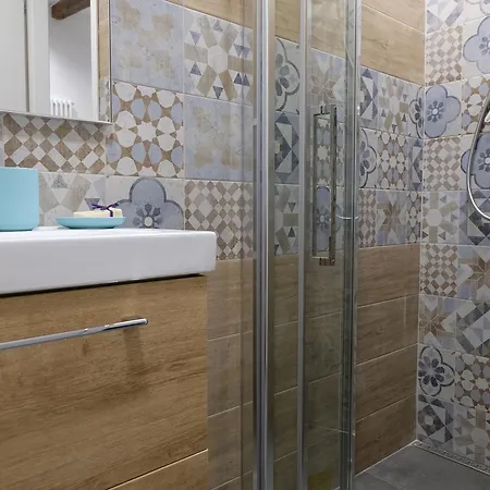 San Vitale Portici Flat *